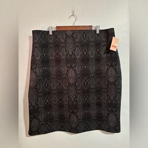 EVRI - Snakeskin Black & Gray Skirt - 1X
